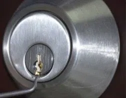 Galaxy Locksmith Store Lansdowne, PA 610-235-0681 - 7-Broken-Key-Extraction